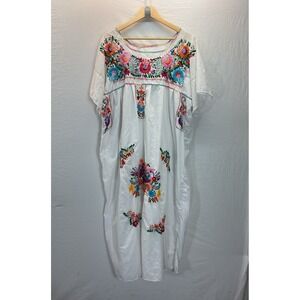 2XL Plus Size Peasant Hippie Boho Tunic Hand Embroidered‎ Mexican Dress white